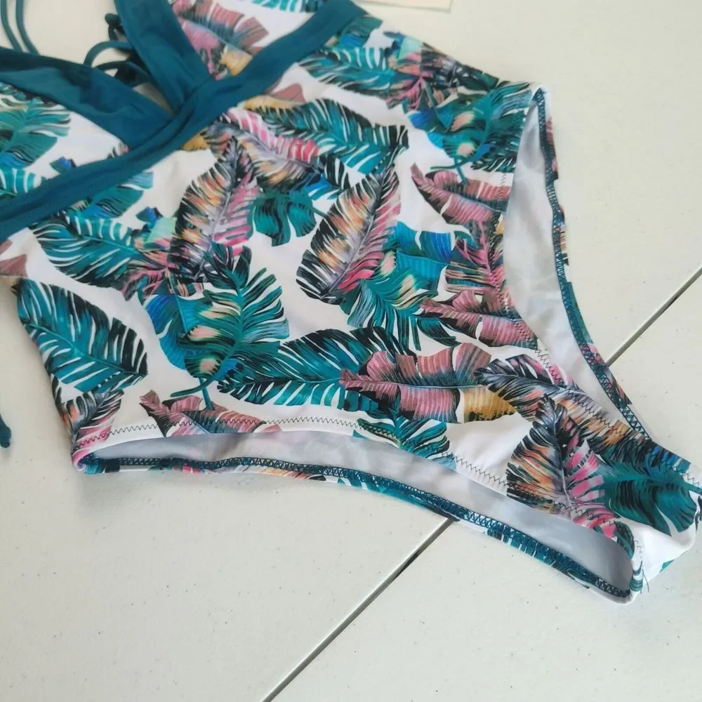 Sporlike‎ one piece swimsuit with V-neck cross back blue color palm designs sz M